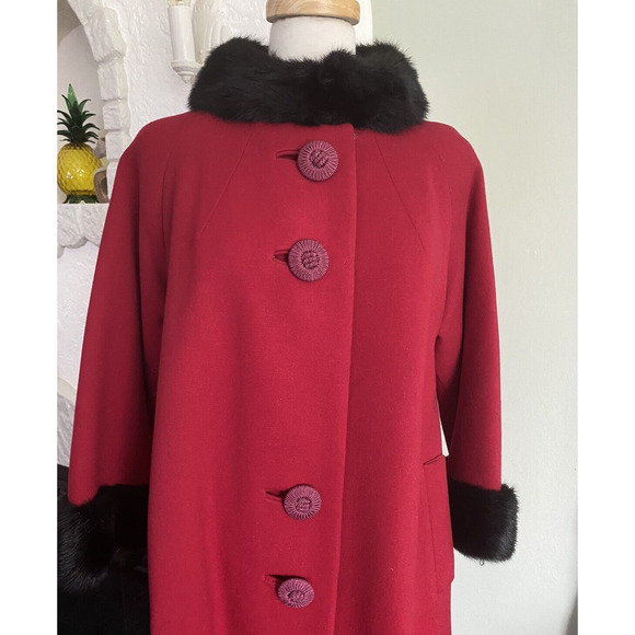 Vtg Red Holiday Wool Coat Fur Collar Cuff Double Breast Size Made in Canada Med - Picture 2 of 11